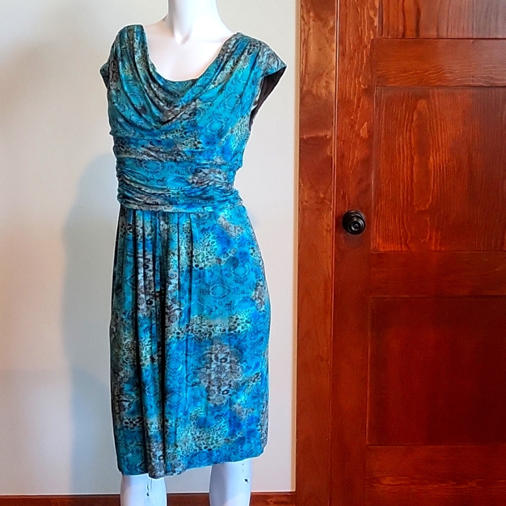 Perceptions New York Size 10.  Gorgeous green and blue color